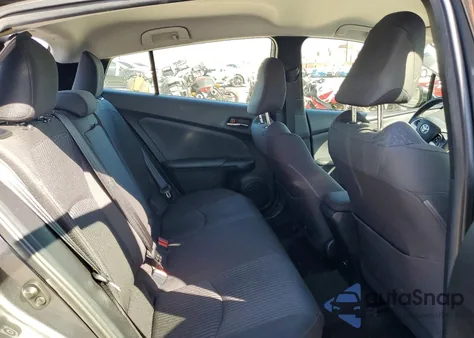 2016 Toyota Prius Three z USA, uszkodzony, nr VIN JTDKARFUXG3025646